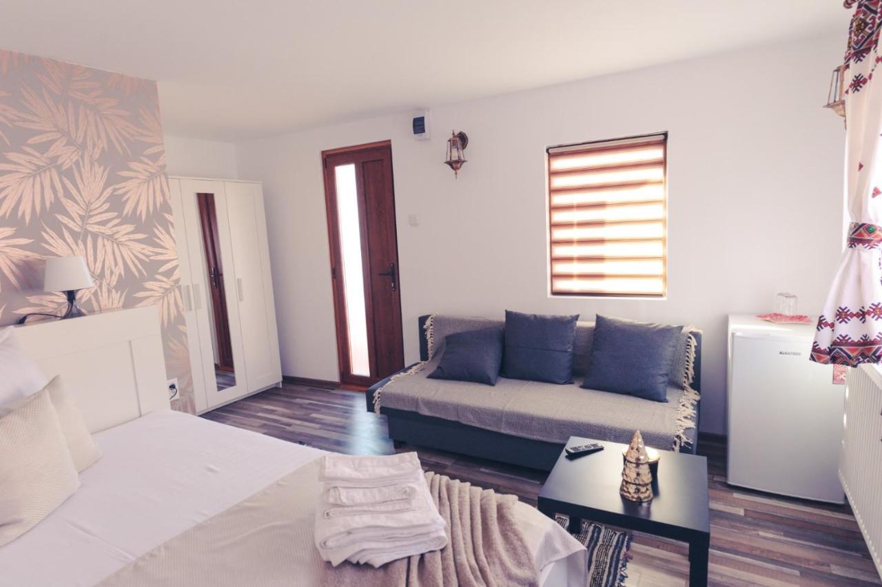 Hotel Rebecca Land Corbi Zewnętrze zdjęcie