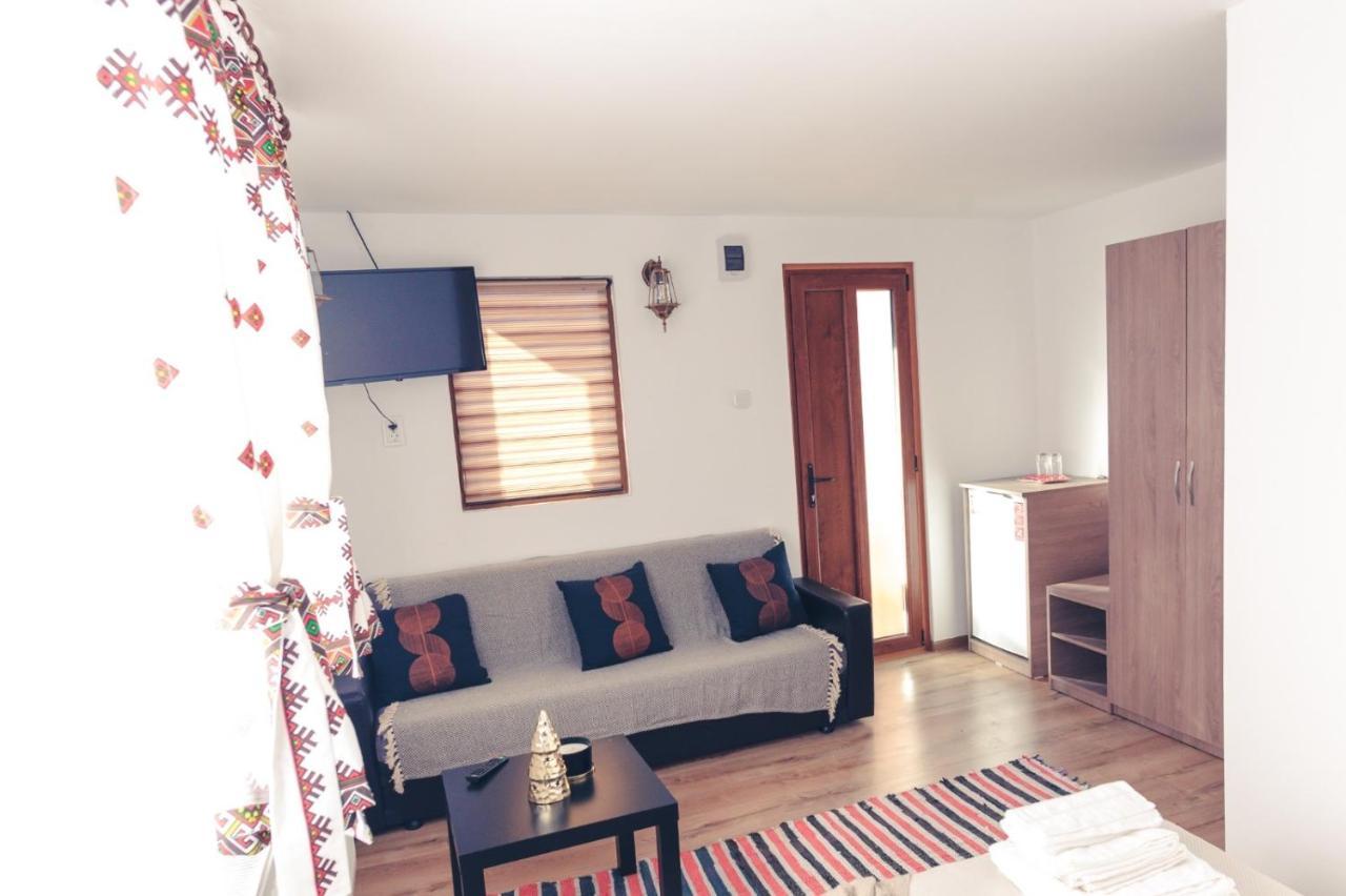 Hotel Rebecca Land Corbi Zewnętrze zdjęcie