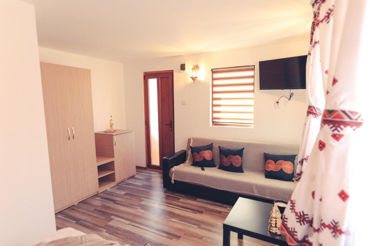Hotel Rebecca Land Corbi Zewnętrze zdjęcie